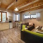 Maly Sokol Chalet *