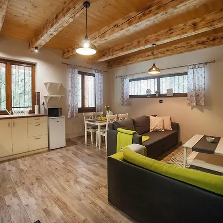 Maly Sokol Chalet *